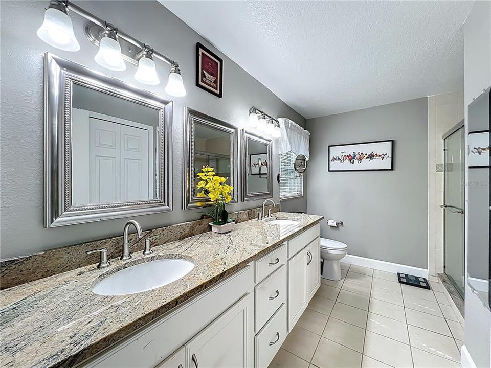 На продажу: $579,900 (4 спален, 2 ванн, 2178 Квадратных фут)