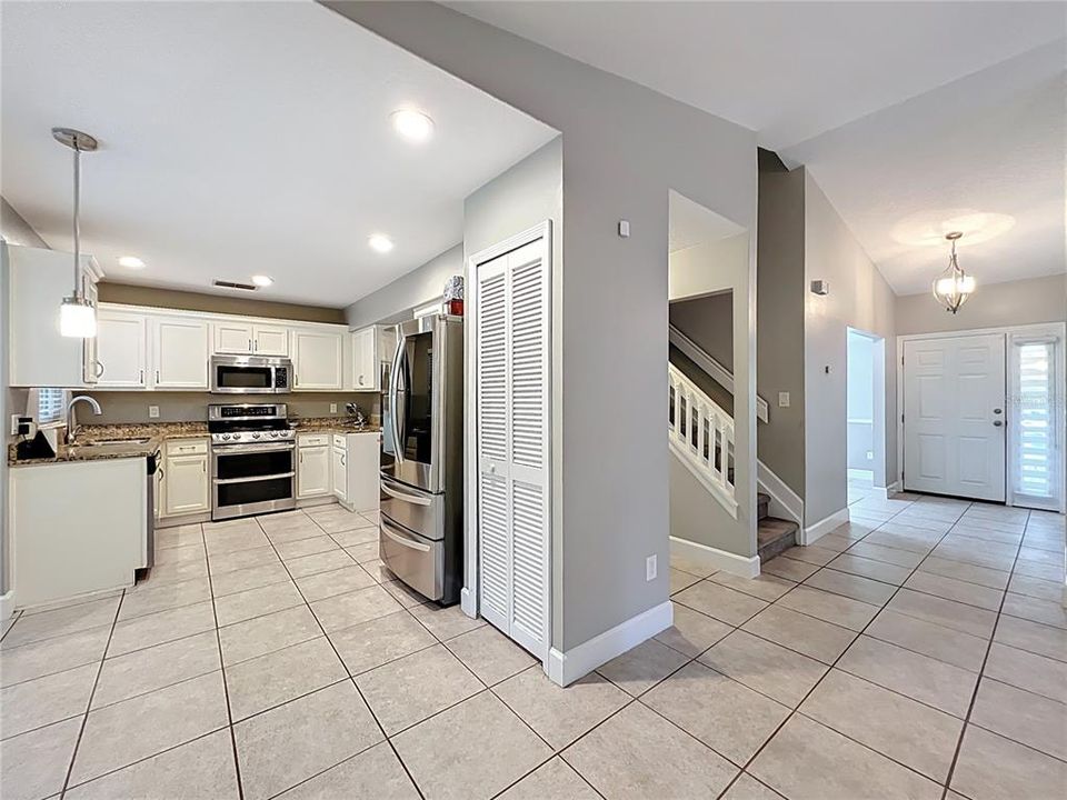 На продажу: $579,900 (4 спален, 2 ванн, 2178 Квадратных фут)