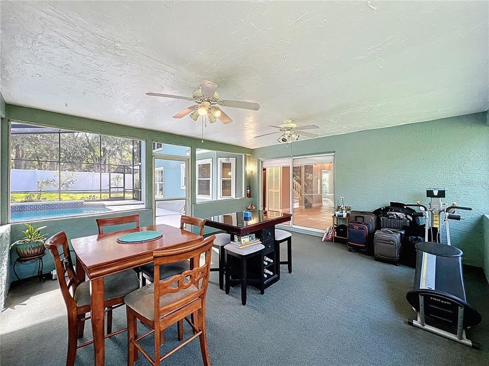 На продажу: $579,900 (4 спален, 2 ванн, 2178 Квадратных фут)