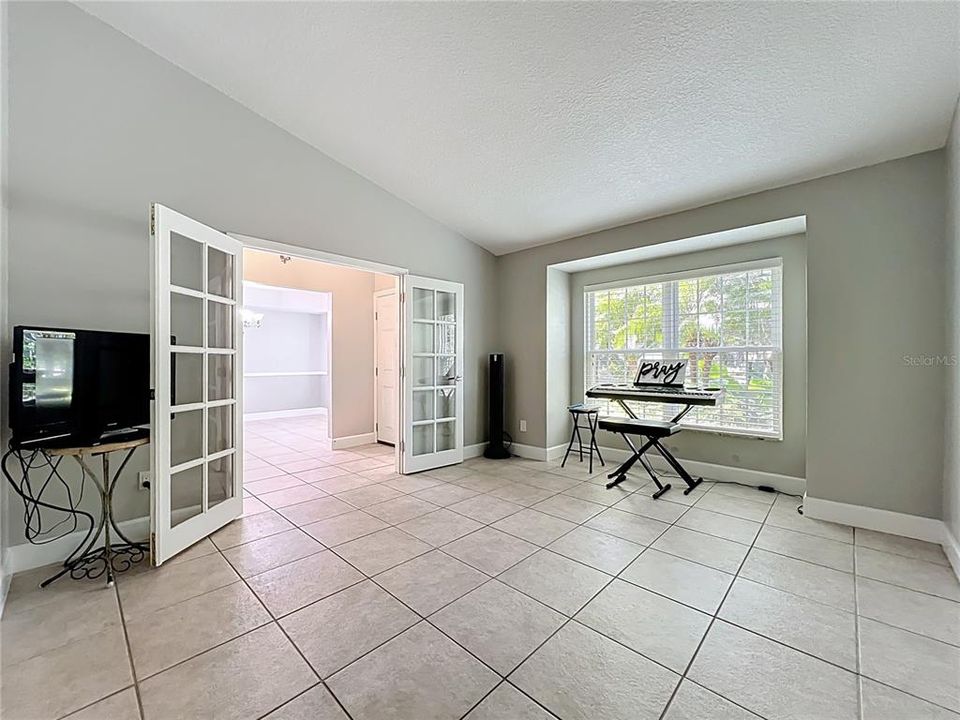 На продажу: $579,900 (4 спален, 2 ванн, 2178 Квадратных фут)