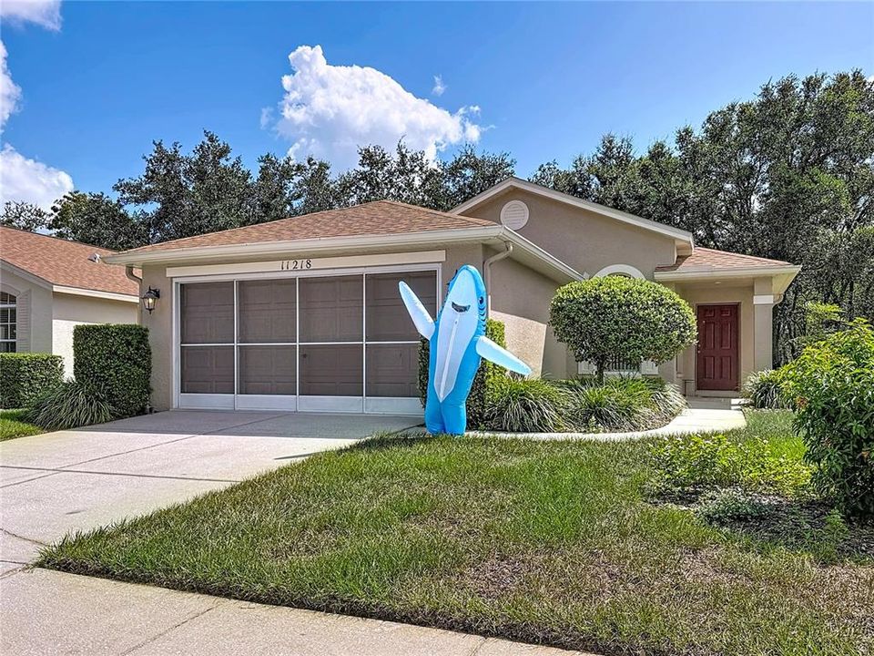 Под контрактом: $198,000 (2 спален, 2 ванн, 1280 Квадратных фут)