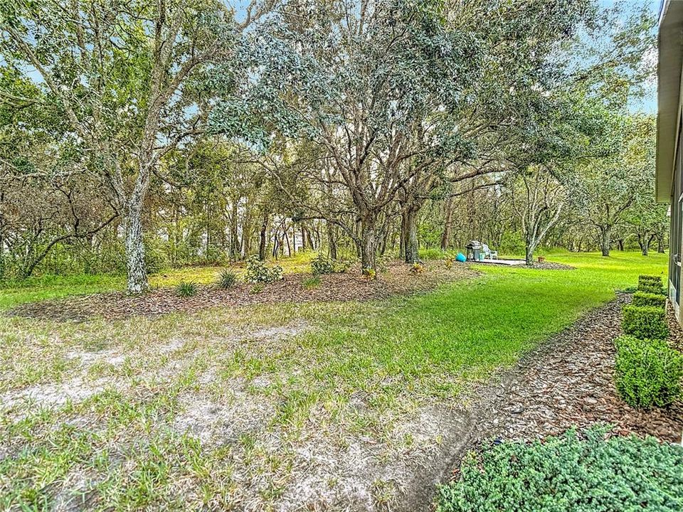 Под контрактом: $198,000 (2 спален, 2 ванн, 1280 Квадратных фут)