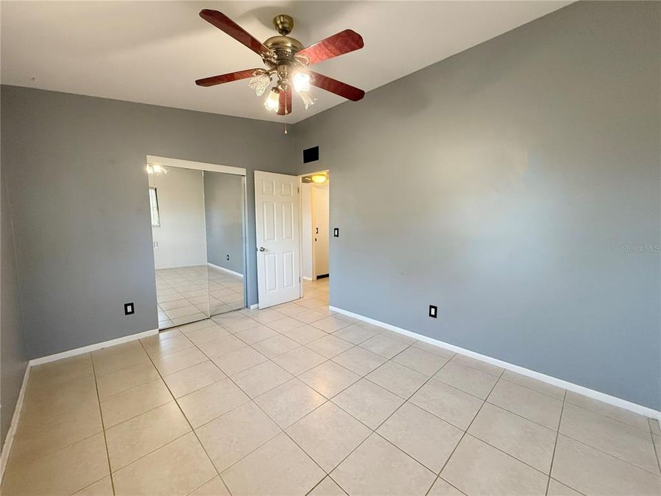 Active With Contract: $260,000 (2 beds, 1 baths, 858 Square Feet)