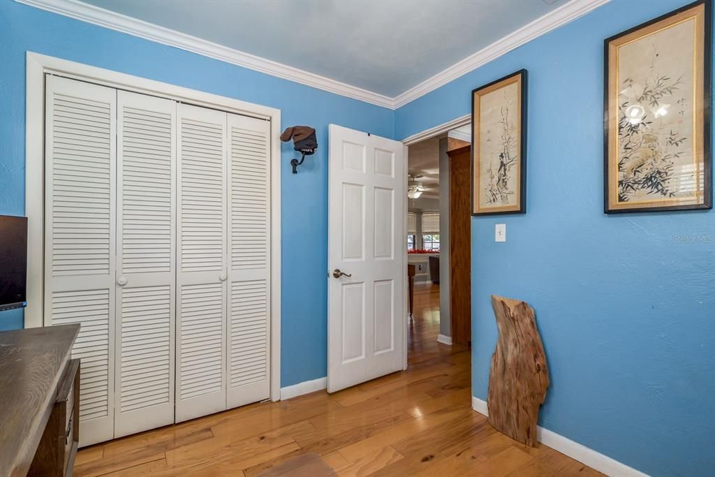 Activo con contrato: $535,000 (4 camas, 3 baños, 2312 Pies cuadrados)