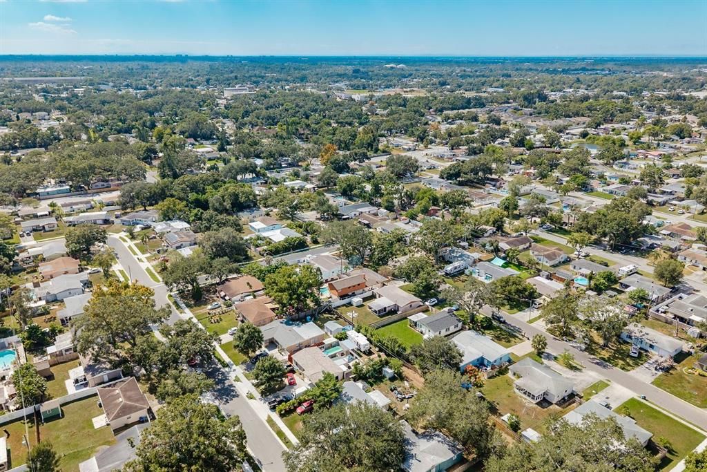 Activo con contrato: $535,000 (4 camas, 3 baños, 2312 Pies cuadrados)