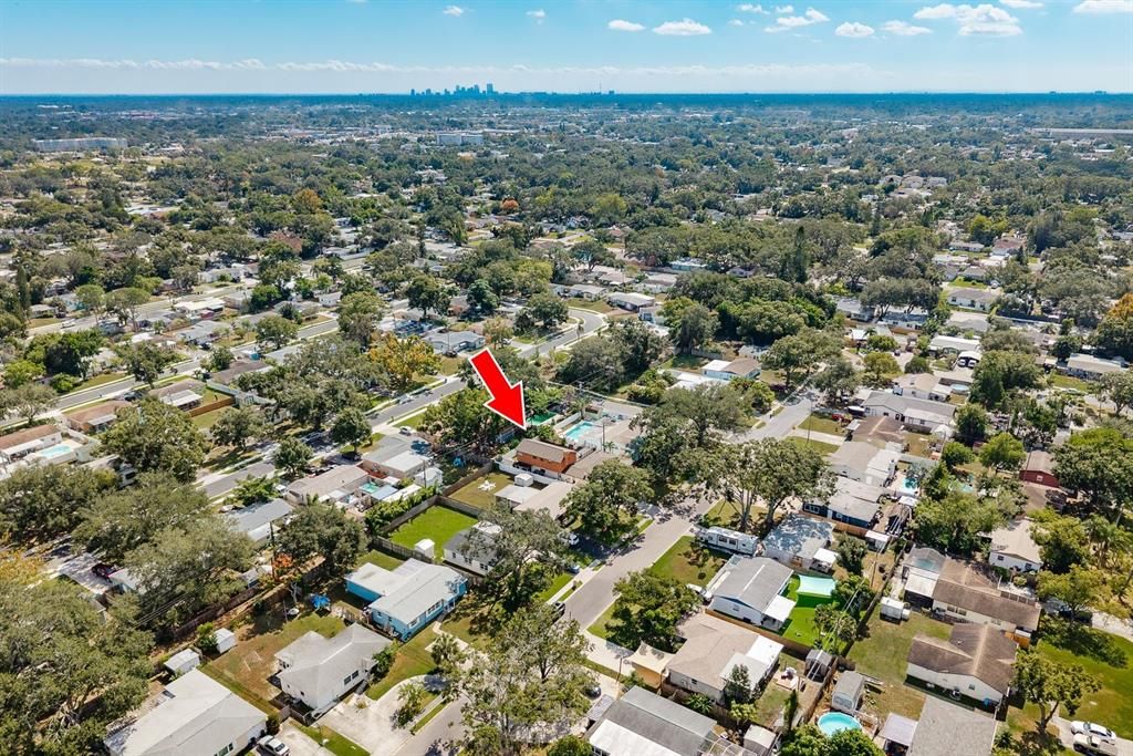 Activo con contrato: $535,000 (4 camas, 3 baños, 2312 Pies cuadrados)