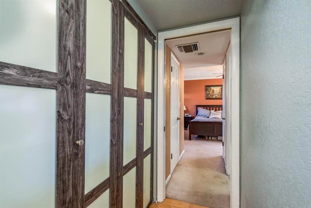 Activo con contrato: $535,000 (4 camas, 3 baños, 2312 Pies cuadrados)