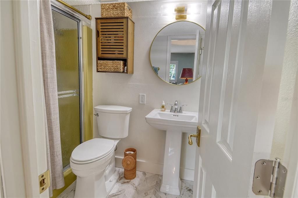 出租: $6,500 (2 贝兹, 2 浴室, 1256 平方英尺)