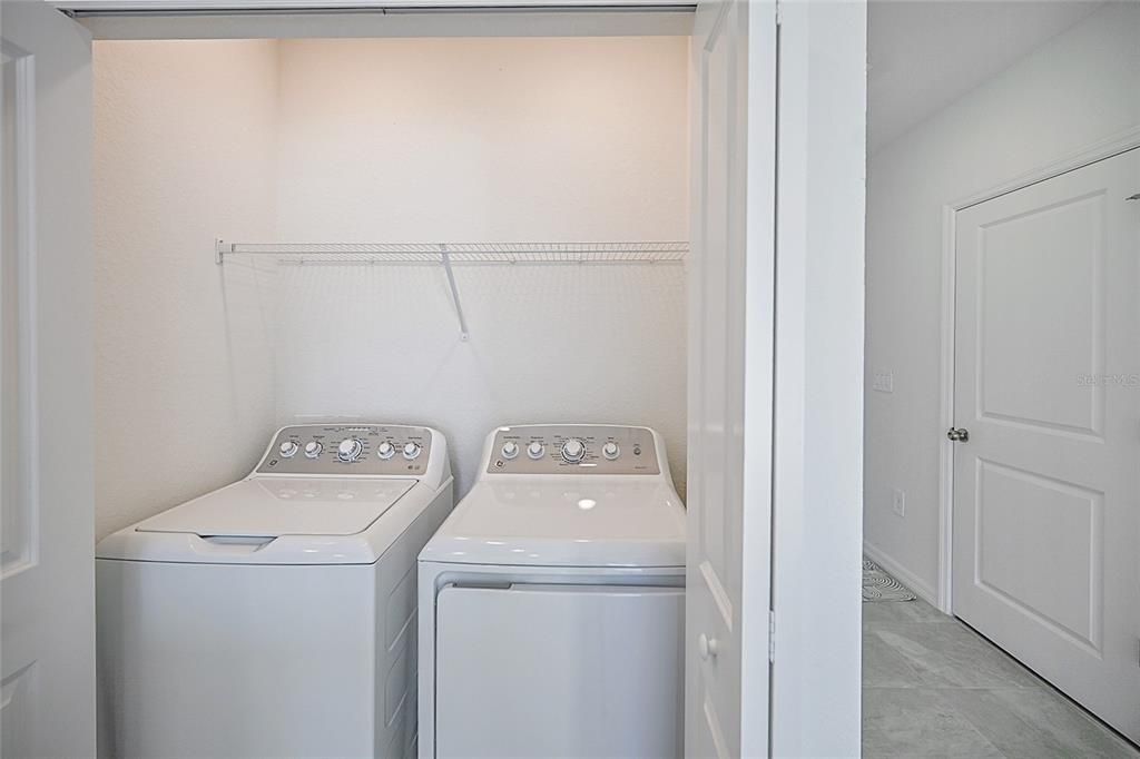 出租: $2,295 (3 贝兹, 2 浴室, 1347 平方英尺)