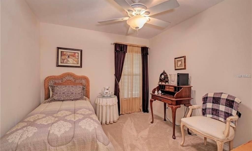 En Renta: $2,500 (4 camas, 2 baños, 2012 Pies cuadrados)