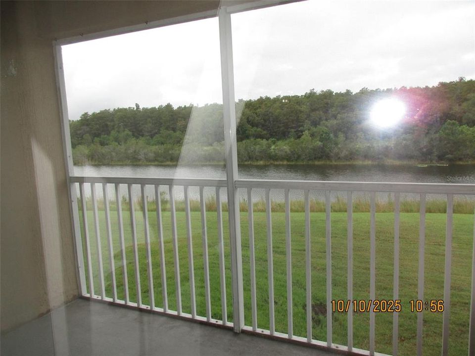 合同活跃: $1,675 (2 贝兹, 2 浴室, 1013 平方英尺)