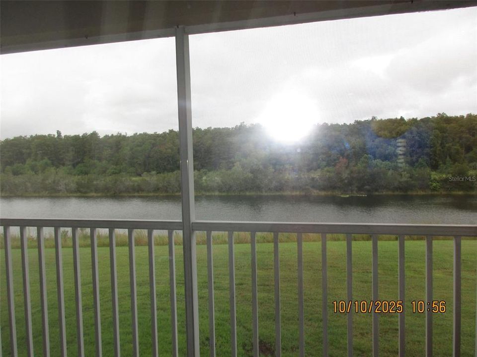 合同活跃: $1,675 (2 贝兹, 2 浴室, 1013 平方英尺)