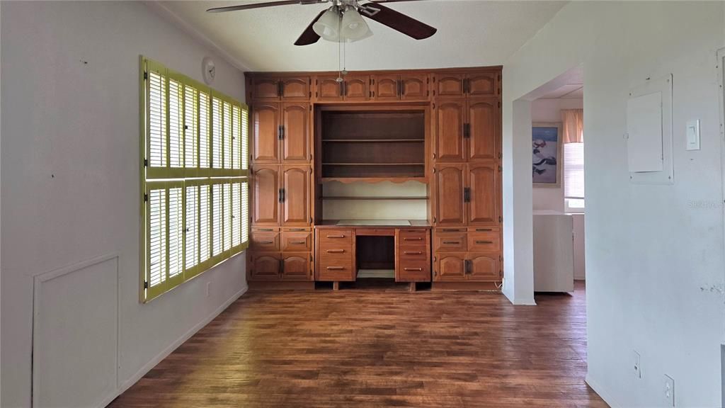 待售: $145,000 (2 贝兹, 2 浴室, 1400 平方英尺)