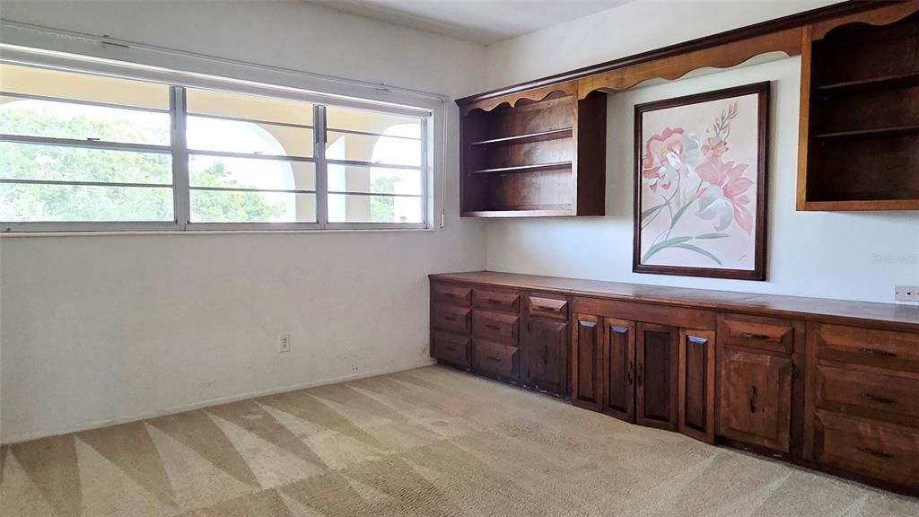 待售: $145,000 (2 贝兹, 2 浴室, 1400 平方英尺)