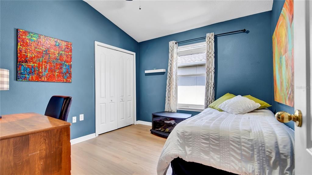 合同活跃: $302,990 (3 贝兹, 2 浴室, 1544 平方英尺)