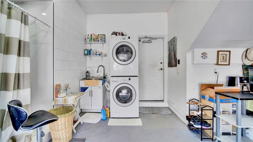 合同活跃: $302,990 (3 贝兹, 2 浴室, 1544 平方英尺)