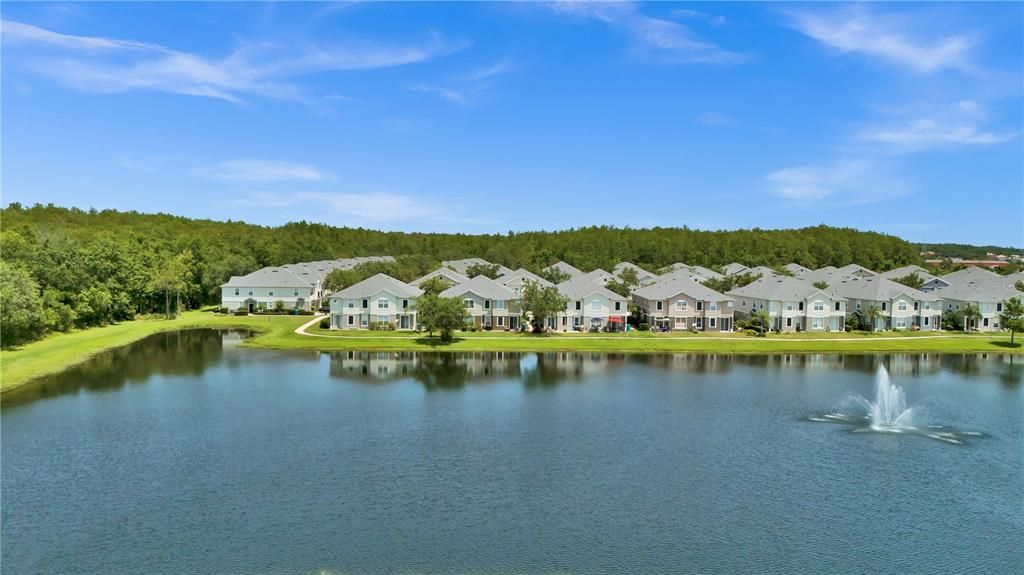 合同活跃: $302,990 (3 贝兹, 2 浴室, 1544 平方英尺)