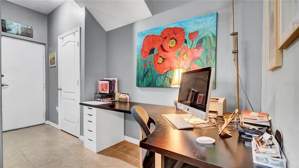 合同活跃: $302,990 (3 贝兹, 2 浴室, 1544 平方英尺)