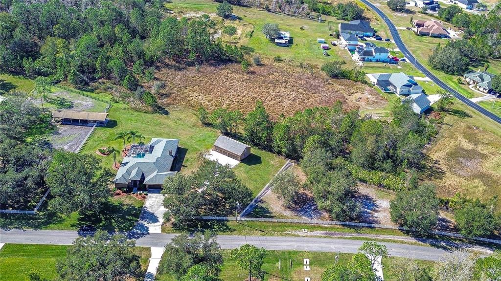 For Sale: $1,100,000 (5 beds, 5 baths, 3980 Square Feet)