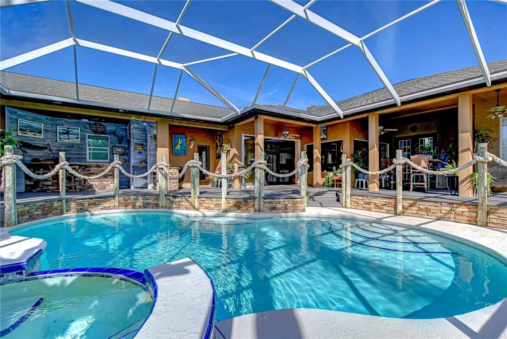 For Sale: $1,100,000 (5 beds, 5 baths, 3980 Square Feet)