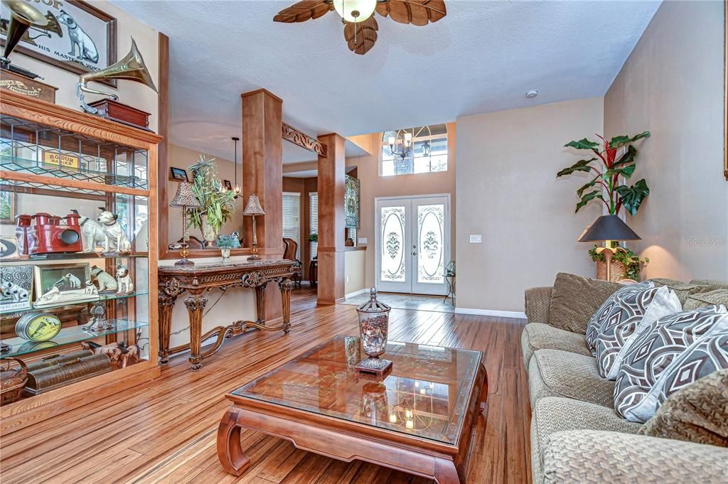 For Sale: $1,100,000 (5 beds, 5 baths, 3980 Square Feet)