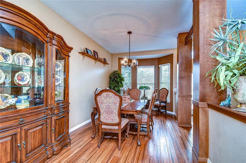 For Sale: $1,100,000 (5 beds, 5 baths, 3980 Square Feet)