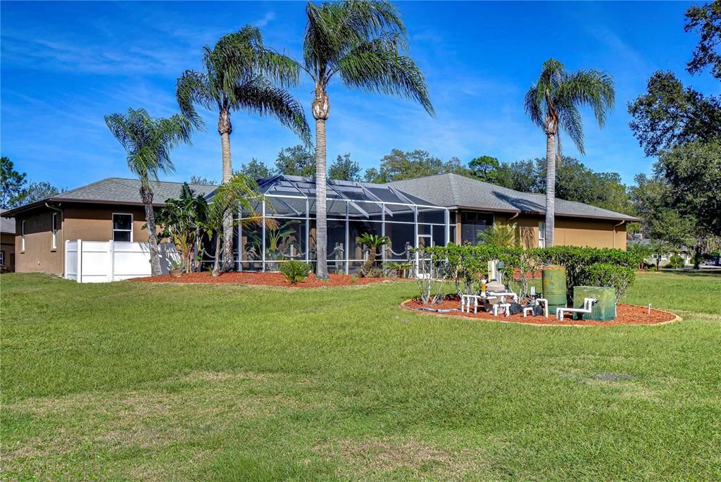 For Sale: $1,100,000 (5 beds, 5 baths, 3980 Square Feet)