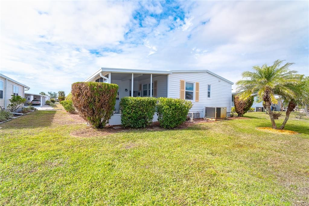 Active With Contract: $184,000 (2 beds, 2 baths, 1448 Square Feet)