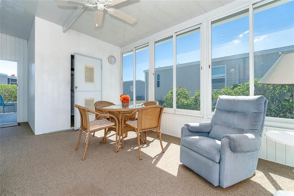 Active With Contract: $184,000 (2 beds, 2 baths, 1448 Square Feet)