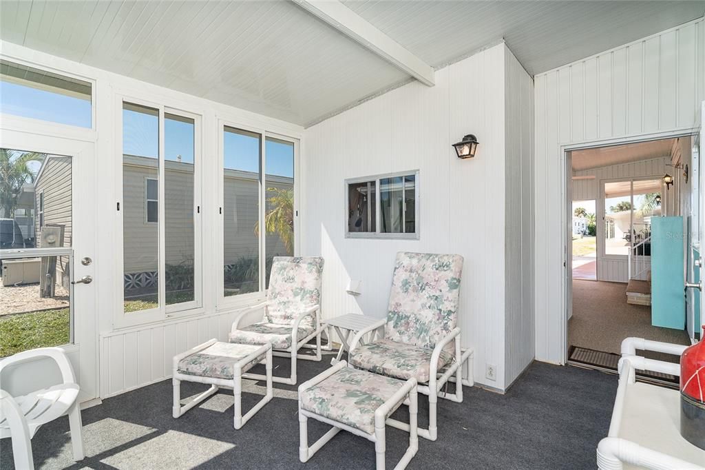 Active With Contract: $184,000 (2 beds, 2 baths, 1448 Square Feet)