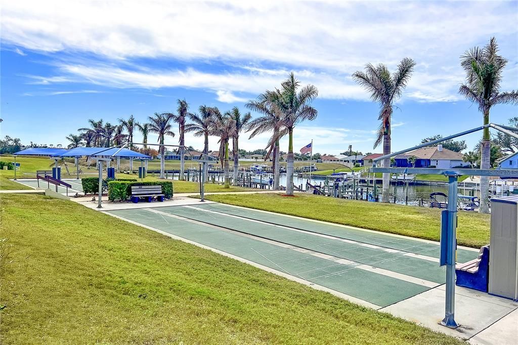 Active With Contract: $184,000 (2 beds, 2 baths, 1448 Square Feet)