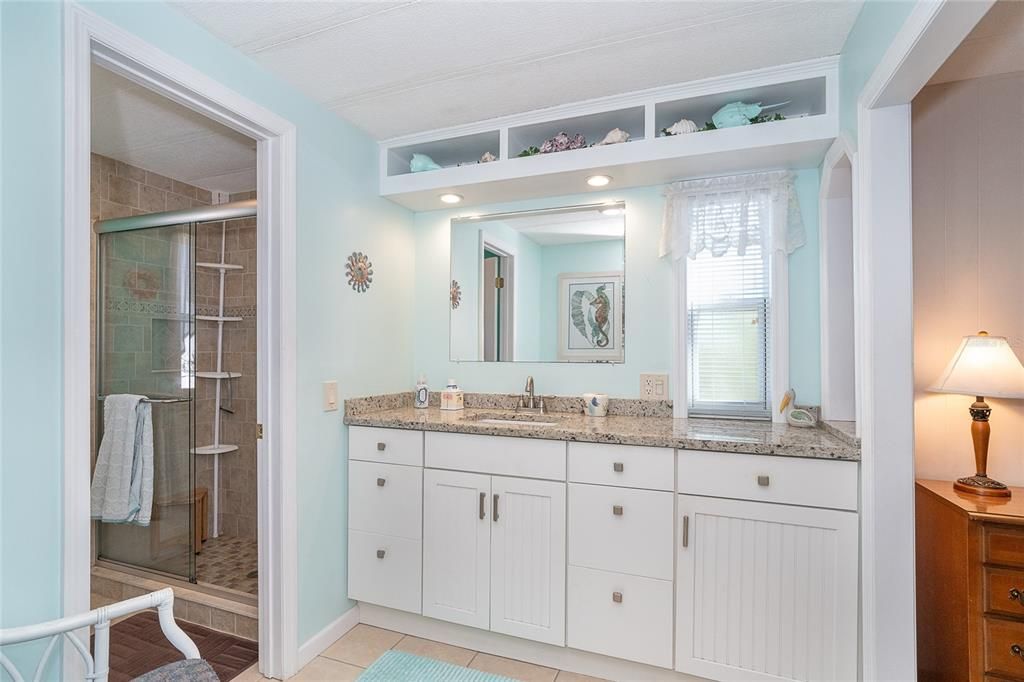 Active With Contract: $184,000 (2 beds, 2 baths, 1448 Square Feet)