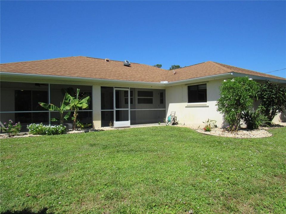 Activo con contrato: $374,900 (3 camas, 2 baños, 1941 Pies cuadrados)