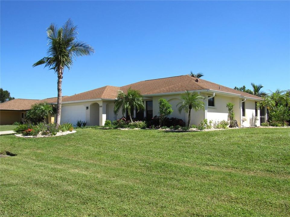 Activo con contrato: $374,900 (3 camas, 2 baños, 1941 Pies cuadrados)