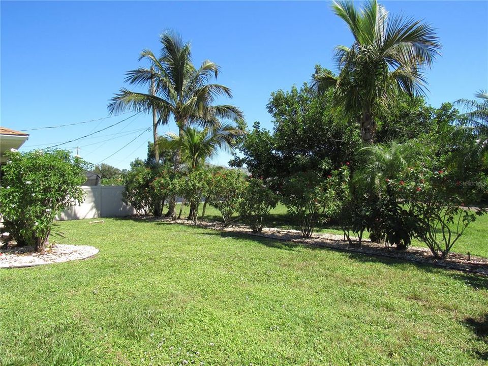 Activo con contrato: $374,900 (3 camas, 2 baños, 1941 Pies cuadrados)