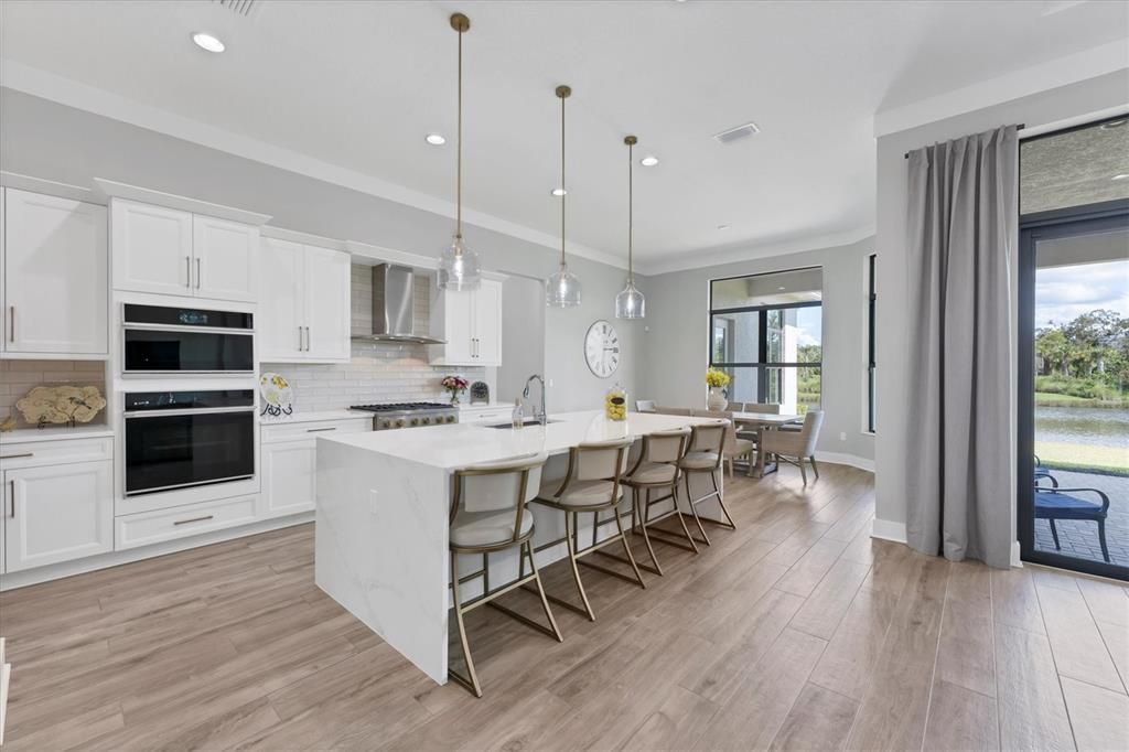 На продажу: $1,425,000 (3 спален, 4 ванн, 3765 Квадратных фут)