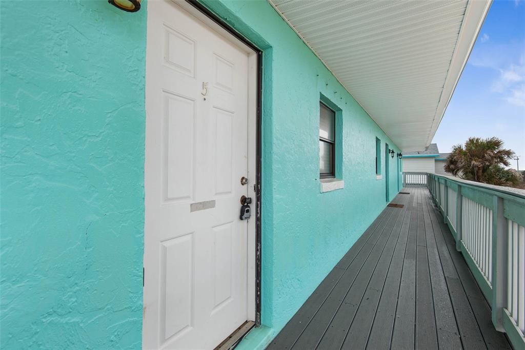 待售: $449,900 (1 贝兹, 1 浴室, 740 平方英尺)