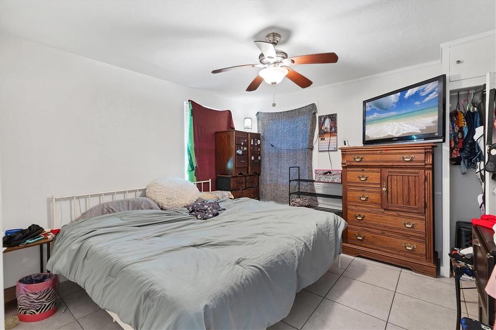 For Sale: $395,000 (3 beds, 0 baths, 1449 Square Feet)