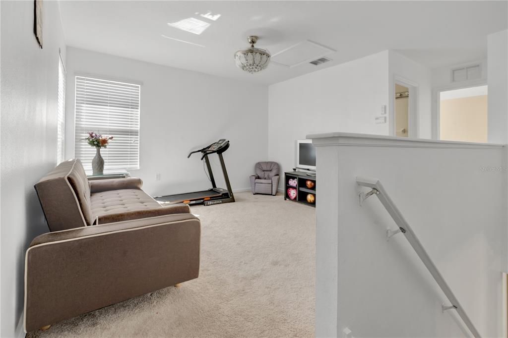 For Sale: $515,000 (5 beds, 3 baths, 2270 Square Feet)