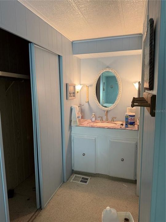 На продажу: $47,000 (2 спален, 2 ванн, 960 Квадратных фут)