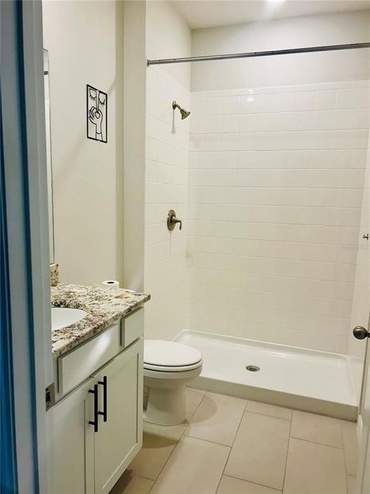 出租: $3,000 (4 贝兹, 3 浴室, 2255 平方英尺)