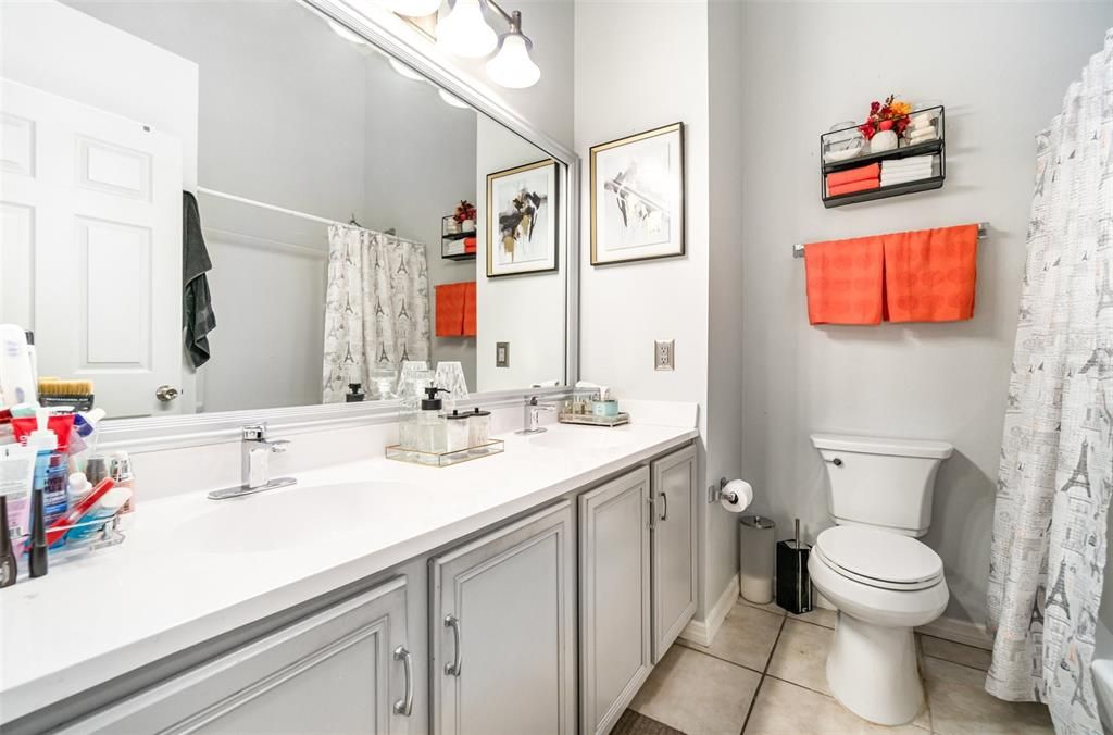 待售: $450,000 (4 贝兹, 2 浴室, 2014 平方英尺)