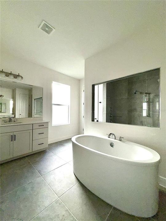 For Sale: $859,000 (5 beds, 3 baths, 3888 Square Feet)