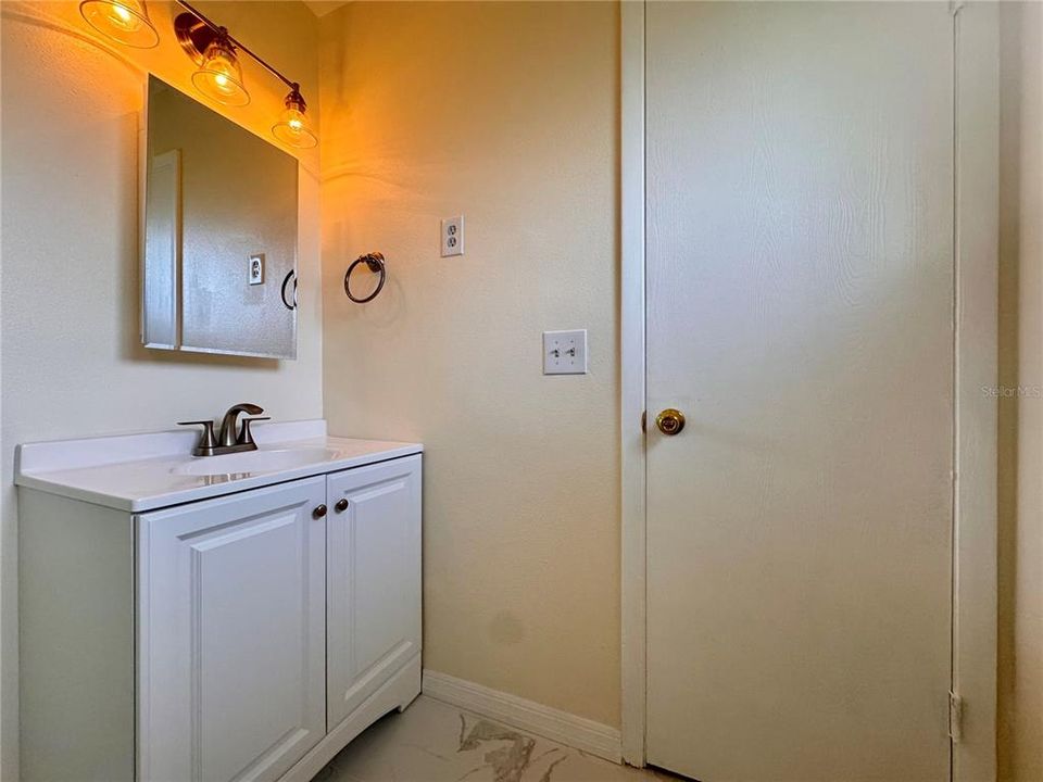 En Renta: $2,350 (3 camas, 2 baños, 1334 Pies cuadrados)