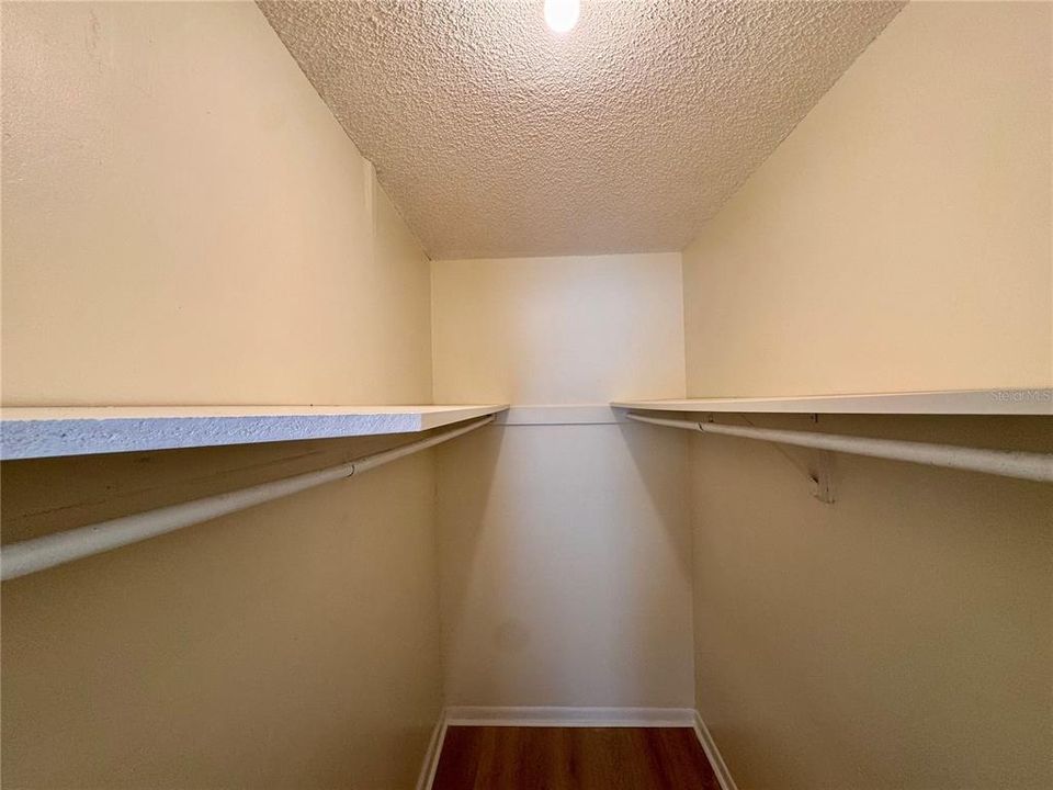 En Renta: $2,350 (3 camas, 2 baños, 1334 Pies cuadrados)