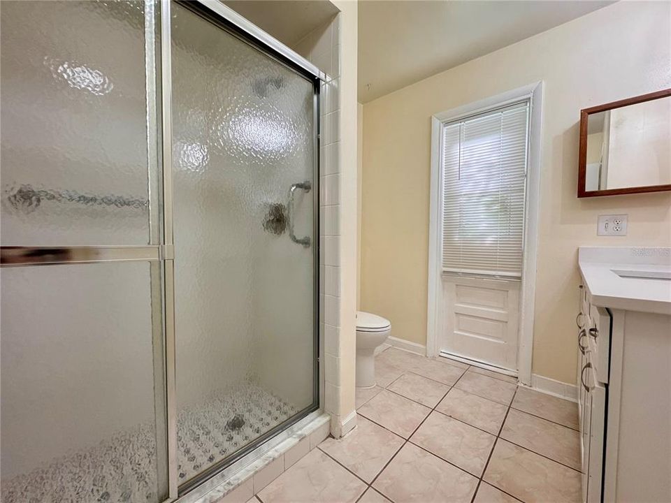 En Renta: $2,350 (3 camas, 2 baños, 1334 Pies cuadrados)