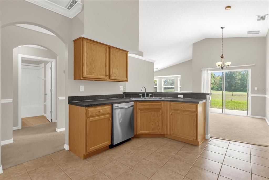 Active With Contract: $399,999 (3 beds, 2 baths, 1627 Square Feet)