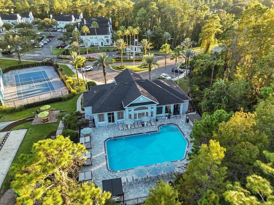 Active With Contract: $399,999 (3 beds, 2 baths, 1627 Square Feet)