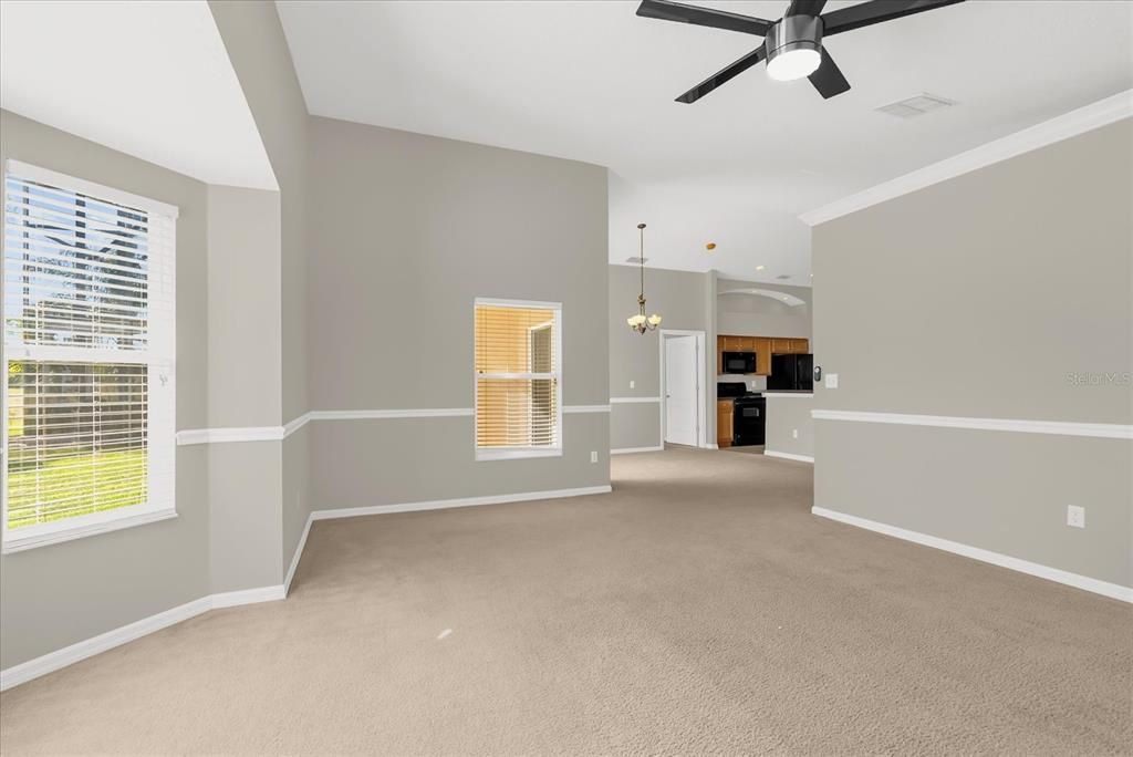 Active With Contract: $399,999 (3 beds, 2 baths, 1627 Square Feet)