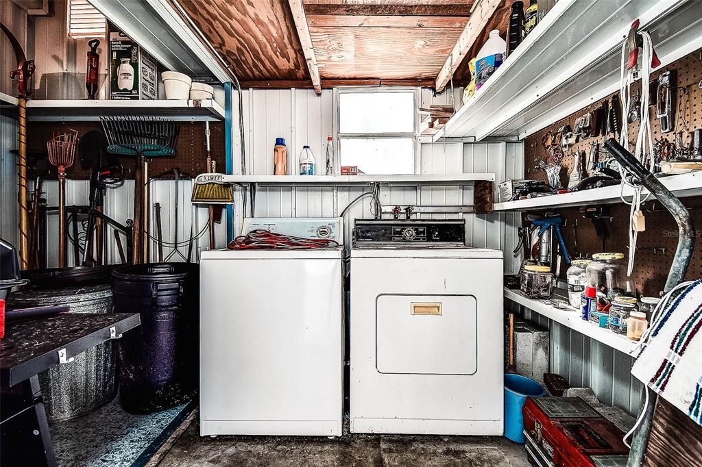 合同活跃: $109,000 (2 贝兹, 1 浴室, 768 平方英尺)